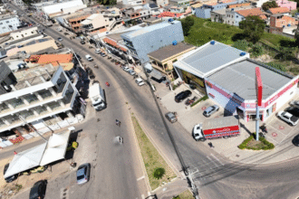 Prefeita Yara Cinthia anuncia obras de recapeamento na Av. Edenites da Silva Viana, uma das principais de SFI