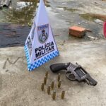 Adolescente tenta fugir da PM, ‘abre mão’ de revólver e acaba alcançado em Guarus