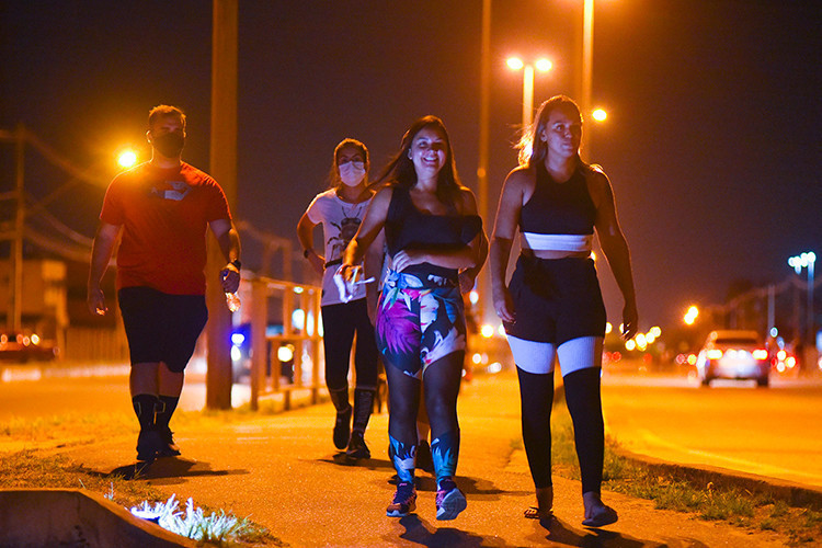 Quatro pontos de apoio e placas de orientação: o que precisa saber sobre a caminhada de Santo Amaro