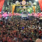 Segunda de Carnaval mantém ritmo acelerado com blocos, desfiles e shows na região