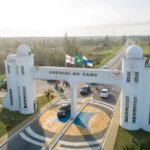 A conta fecha? Locação de duas vans já custa quase R$ 5 milhões ao município de Arraial do Cabo