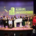 Prefeitura de Niterói entrega cheques do segundo edital do Aluguel Universitário