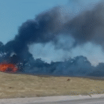 Carro pega fogo e interdita trecho da BR-356, entre Campos e São João da Barra