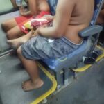 Crianças perdidas em ônibus são resgatadas pela GCM e entregues aos responsáveis em Campos