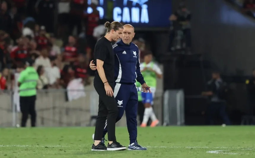 Após demissão de Filipe Luís, Flamengo acerta contratação de novo técnico