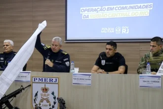 Refém, chefe do tráfico e seis bandidos são mortos durante operação da PM