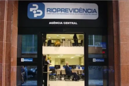Governador em exercício do RJ exonera presidente do Rioprevidência