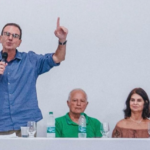 Eduardo Paes visita cidades do Noroeste e reage à liderança em pesquisas: “Não me deixa feliz, nem me deprime”