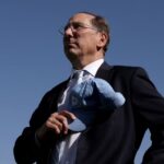 Textor se manifesta após ser afastado da SAF do Botafogo: “Informações incorretas e enganosas”