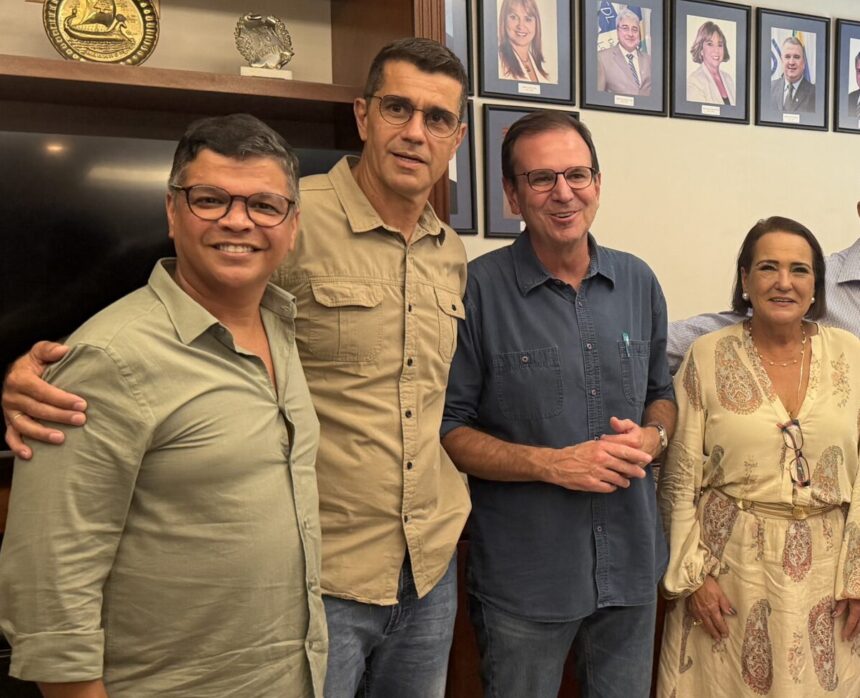 Eduardo Paes participa de encontro com empresários em Campos e destaca royalties do petróleo