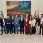 Prefeitos de municípios produtores de royalties se reúnem com o governador em exercício