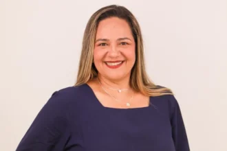 Com mais de 25 anos de atuação no jornalismo, Clícia Cruz é a nova subsecretária de Comunicação da Prefeitura de Campos