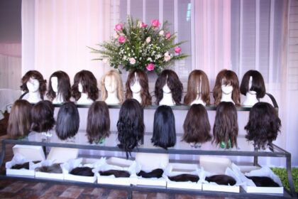 Prefeito de Campos sanciona lei que disponibiliza perucas de forma gratuita a pacientes em tratamento de câncer