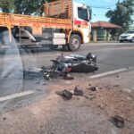 Motociclista fica ferido após colisão com carro na BR-101 em Campos