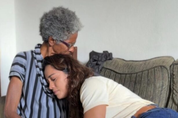 Jornalista e pré-candidata Ana Paula Mendes expõe demora no tratamento de câncer e drama de pacientes no Norte Fluminense