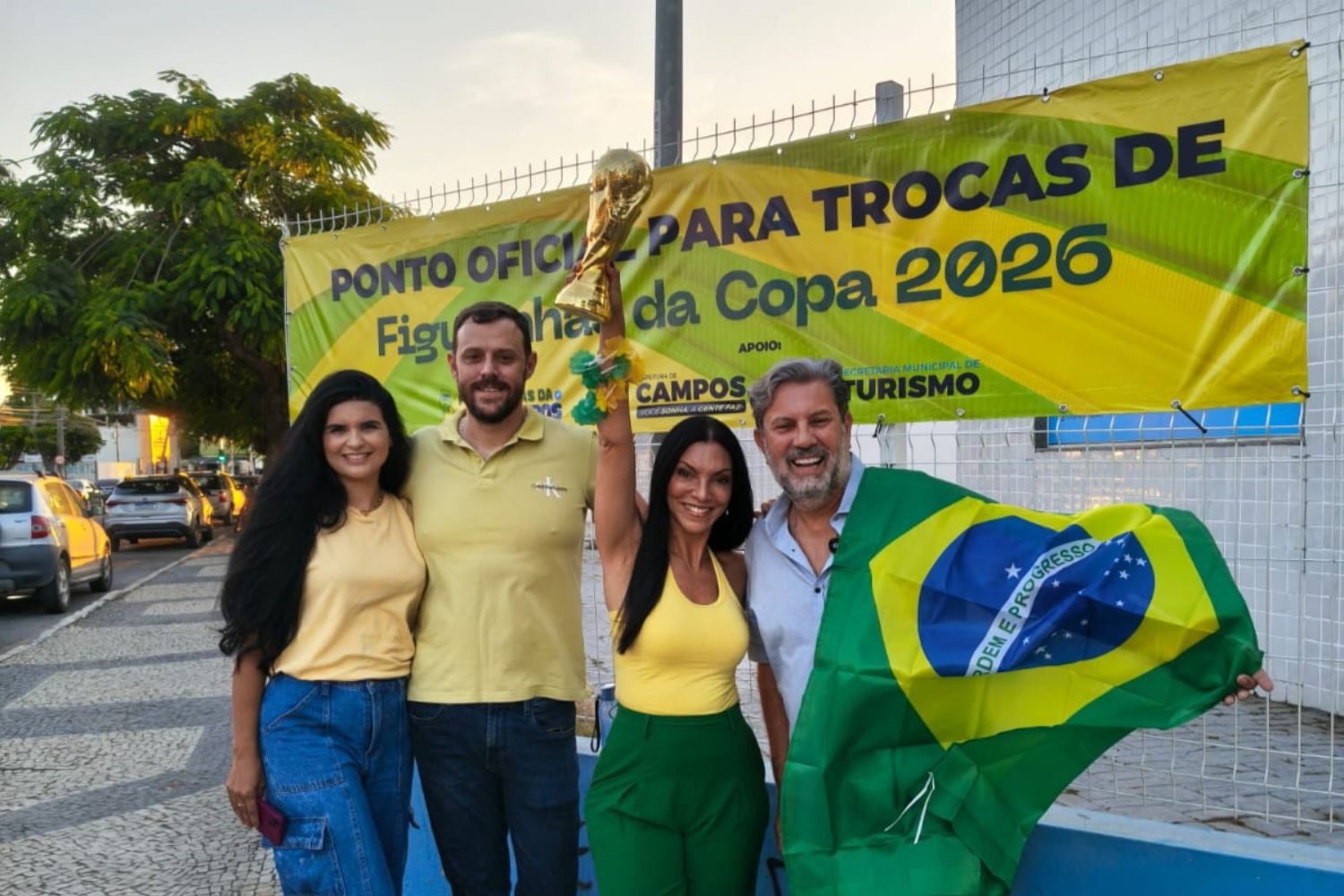 Prefeitura de Campos define ponto de troca de figurinhas da Copa
