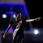Zagueiro campista cresce no Vasco e é relacionado para mais um jogo