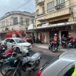 Mulher é encaminhada em estado grave para o HFM após passar mal dentro de padaria em Campos