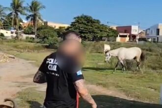 Polícia Civil prende acusado de agredir homem por ciúmes da companheira na praia do Farol