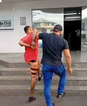 Polícia prende homem suspeito de matar jovem autista em Campos