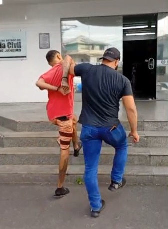Polícia prende homem suspeito de matar jovem autista em Campos
