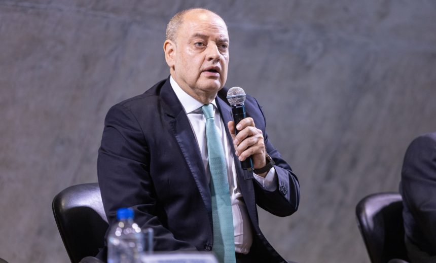GSI prevê gasto de até R$ 16,5 milhões com locação de veículos, incluindo SUVs blindados, em meio a contenção de despesas no estado