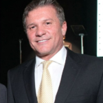 Pai de Daniel Vorcaro é preso pela Polícia Federal