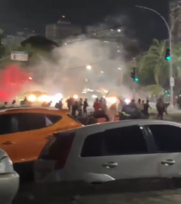 MP recomenda suspender torcidas organizadas de Flamengo e Vasco após pancadaria que deixou jovem cego MP recomenda suspender torcidas organizadas de Flamengo e Vasco após pancadaria que deixou jovem cego