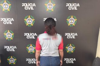 Foragida pelo crime de furto no Maranhão é presa enquanto trabalhava em supermercado de Campos