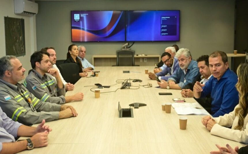 Prefeito Frederico Paes destaca desenvolvimento e geração de emprego durante visita no Porto do Açu Prefeito Frederico Paes destaca desenvolvimento e geração de emprego durante visita no Porto do Açu
