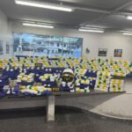 PRF apreende mais de 200 kg de maconha dentro caminhão em Campos