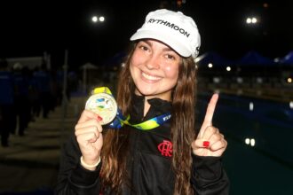 Joia campista conquista medalha de ouro em Campeonato Brasileiro de Natação