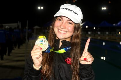 Joia campista conquista medalha de ouro em Campeonato Brasileiro de Natação