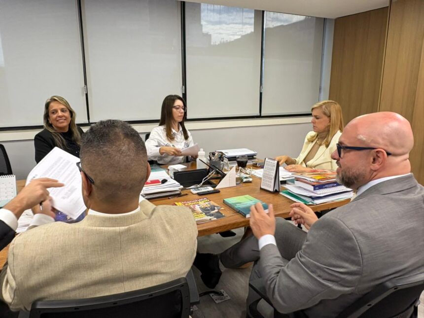 OABRJ e Universidade Veiga de Almeida firmam parceria para fortalecer a produção científica