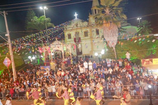 Thiago Martins, Marvvila, Danilo e Davi e Pri Arêba no Circuito Junino de SJB