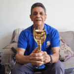 De herói da Copa a esquecido pelo futebol: internado desde 2023, campista Amarildo completa 87 anos
