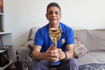De herói da Copa a esquecido pelo futebol: internado desde 2023, campista Amarildo completa 87 anos