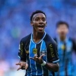 Grêmio aceita proposta de R$ 70 milhões do futebol europeu por joia campista