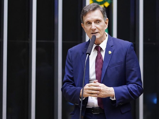 Ministro suspende efeitos de condenação e Crivella está elegível novamente