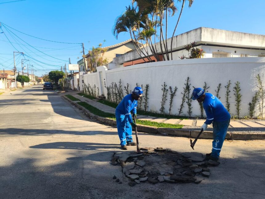Operação Tapa Buracos se estende e chega ao Parque Corrientes em Campos