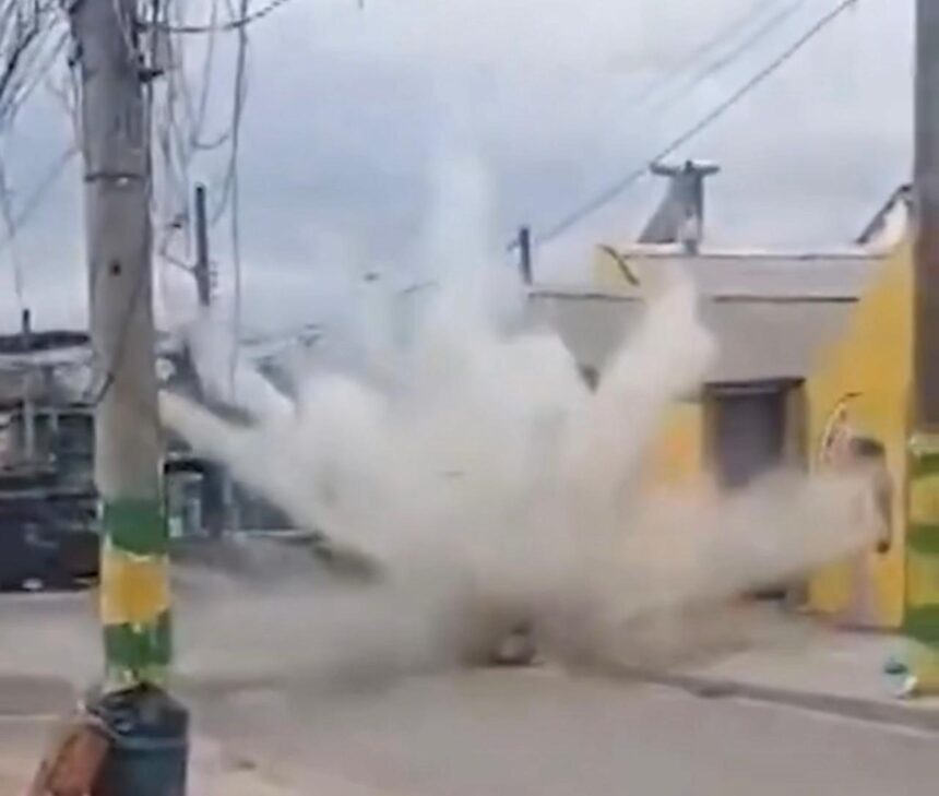 Granada encontrada em escola é detonada por Esquadrão Antibombas Granada encontrada em escola é detonada por Esquadrão Antibombas