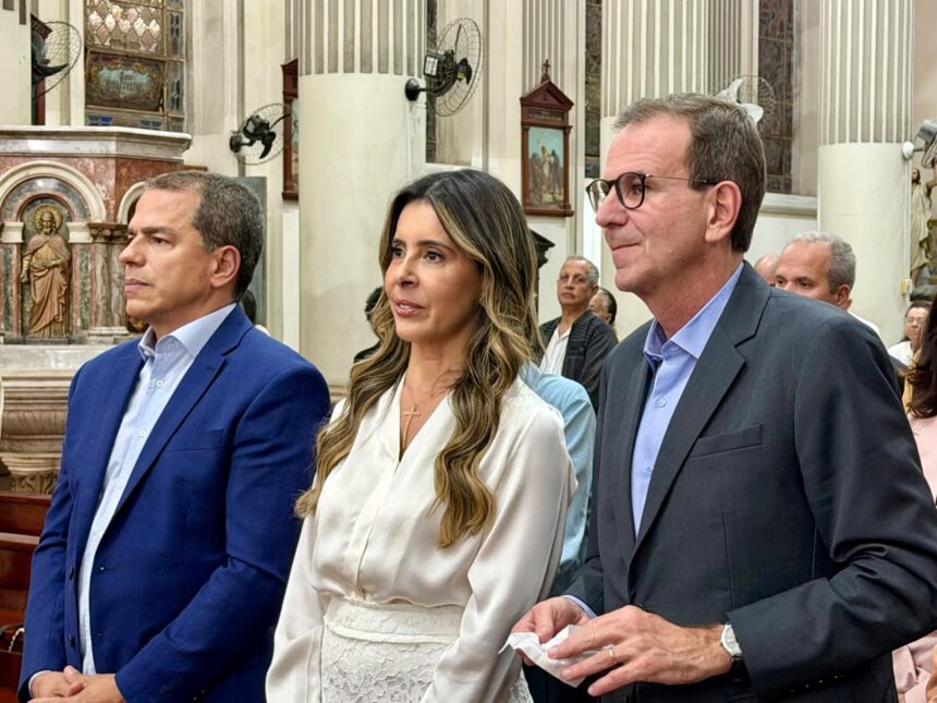 Eduardo Paes, Frederico e demais autoridades participam de missa que celebra os 15 anos de Dom Roberto à frente da Diocese Eduardo Paes, Frederico e demais autoridades participam de missa que celebra os 15 anos de Dom Roberto à frente da Diocese