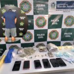 Homem é preso por armazenar grande quantidade de drogas, fentanil e munição dentro de casa em Campos
