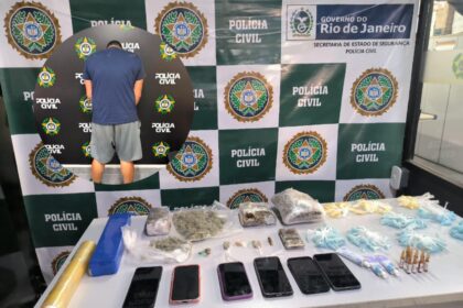 Homem é preso por armazenar grande quantidade de drogas, fentanil e munição dentro de casa em Campos