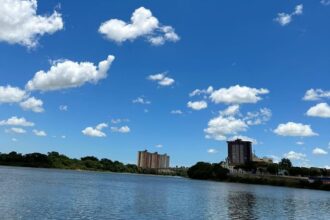 Especialista descarta “veranico” em Campos e explica calor intenso antes da chegada de frente fria