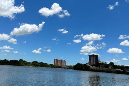 Especialista descarta “veranico” em Campos e explica calor intenso antes da chegada de frente fria