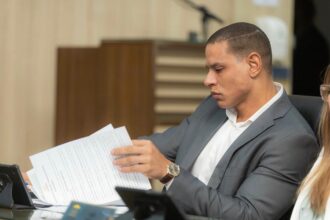 Maicon Cruz aciona MP e TCE-RJ para que Prefeitura de Campos cumpra Piso do Magistério