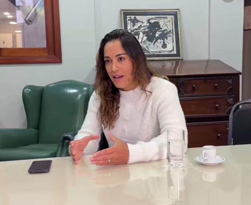 Ana Paula Mendes retoma agenda de campanha após período de luto pela morte do pai