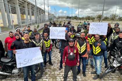 Motoboys e mototaxistas fazem manifestação por mais segurança e melhores condições de trabalho em Campos