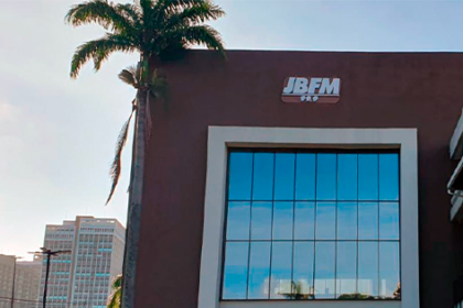 Em parceria com o jornalismo do Manchete RJ, rádio JBFM chega a Campos e Macaé
